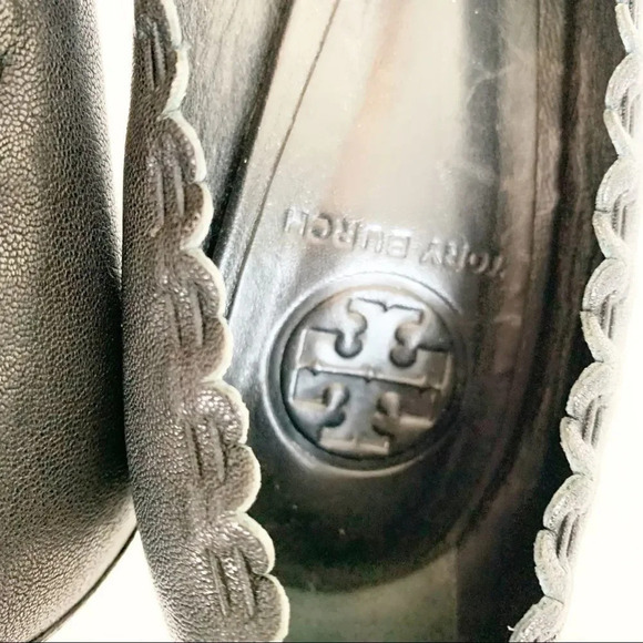 Tory Burch Romy Pump Black Leather Heels Women’s‎ Size 7 Patent Ruffle Luxe Look - Picture 9 of 11